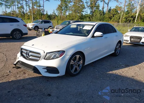 2018 Mercedes-Benz E 300 из США, поврежденный, VIN WDDZF4JB9JA327236